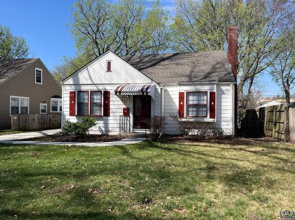 1911 SW Bowman Ct, Topeka, KS 66604