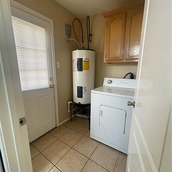 1916 Upland Dr #1 — Photo 5