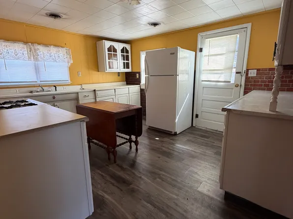 4615 N Sunnyside St, Terre Haute, IN 47805