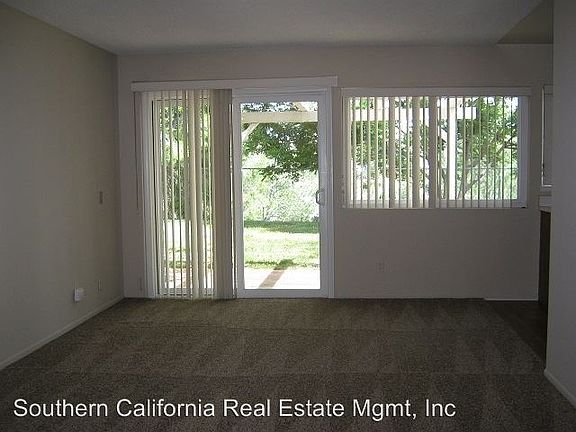 4th image of 23049 Magnolia Glen Dr
