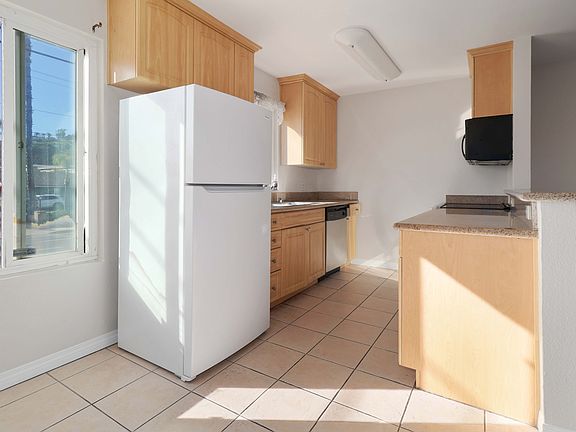2nd image of 1160 E Washington Ave E APT 3