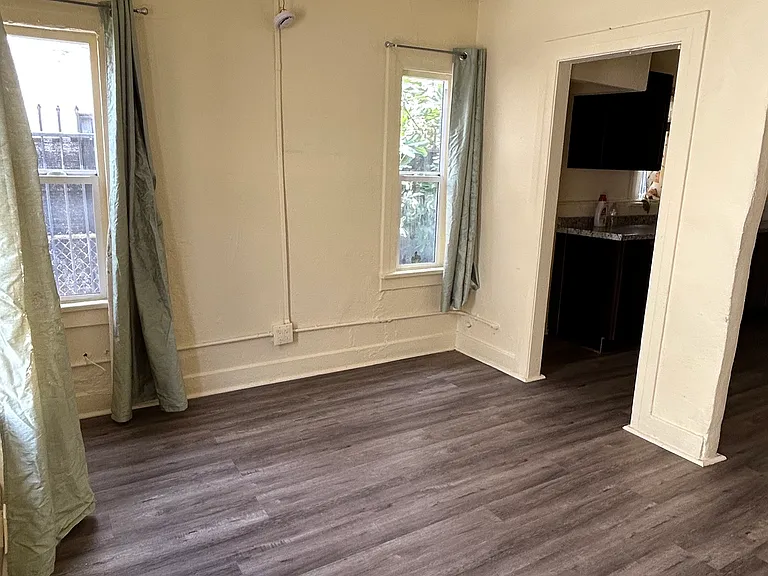 6360 Gentry St #E — Photo 8