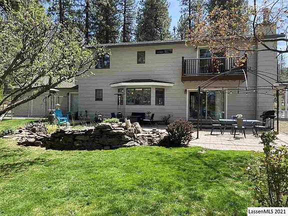 3rd image of 699-395 Fairway Dr