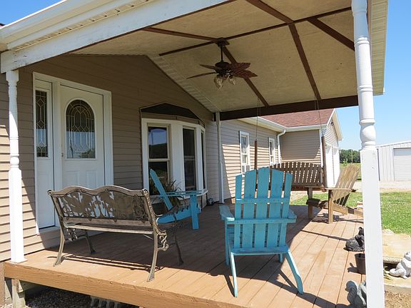 Relaxing Front Porch!