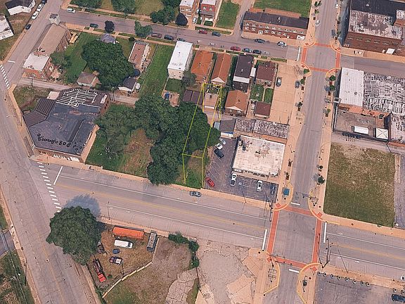 2nd image of 3625 Euclid Ave