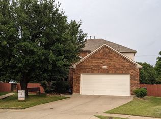 12800 Dorset Dr, Fort Worth, TX 76244
