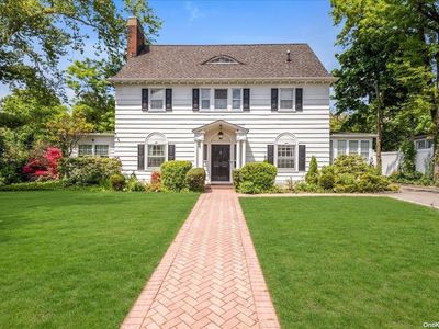 15 Nassau Drive, Great Neck, NY, 11021