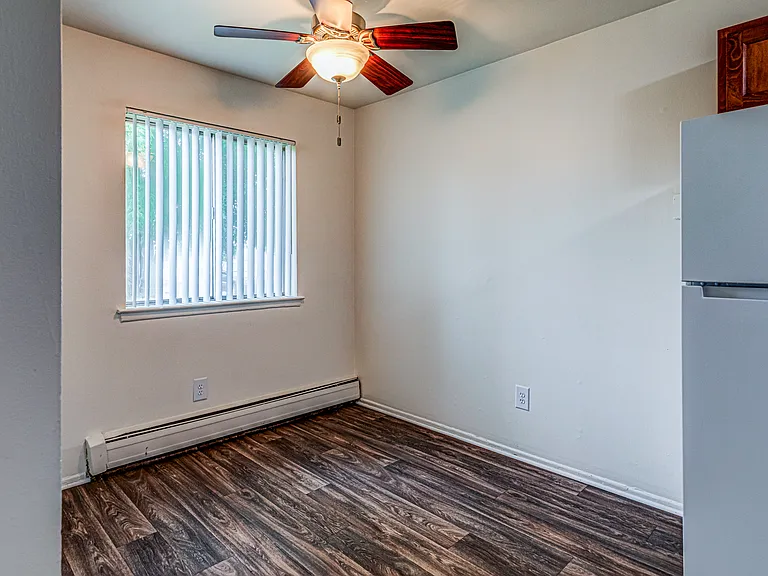 Taylor Park Townhomes — Photo 20