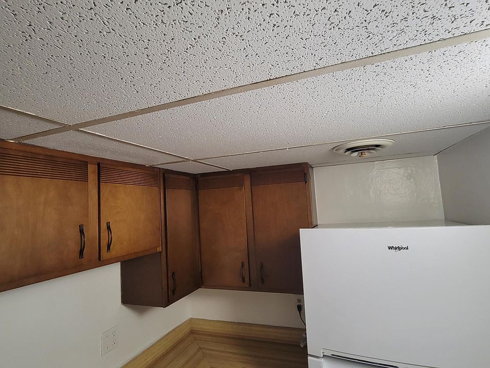1st image of 50 N Fremont Ave #469f943d9