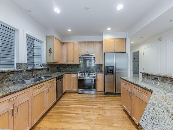 4th image of 1044 Mississippi St #1