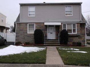 226 Rudolph Ave, Elmwood Park, NJ 07407