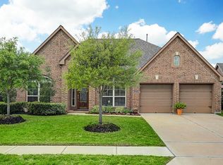 2204 Lost Bridge Ln, Pearland, TX 77584