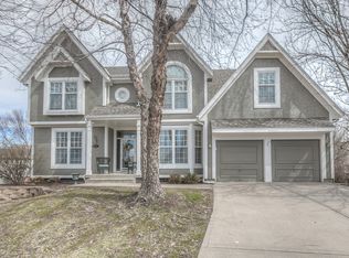 8404 W 145th Ter, Overland Park, KS 66223