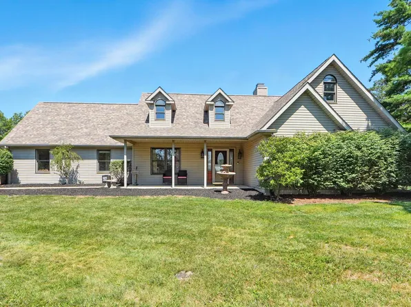 141 W Madison Ave, Bluffton, IN 46714