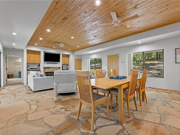 2nd image of 10259 Coose Hollow Ln