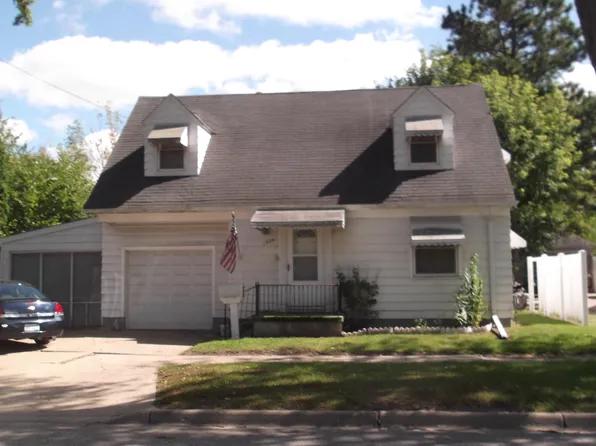 1524 N Mason St, Saginaw, MI 48602