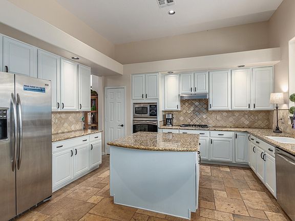 2nd image of 10946 N 126th Pl