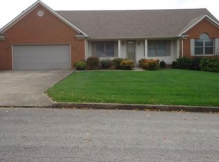 197 Pin Oak Dr, Lancaster, KY 40444