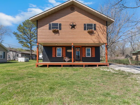 245 Church Street, Bradleyville, MO 65614