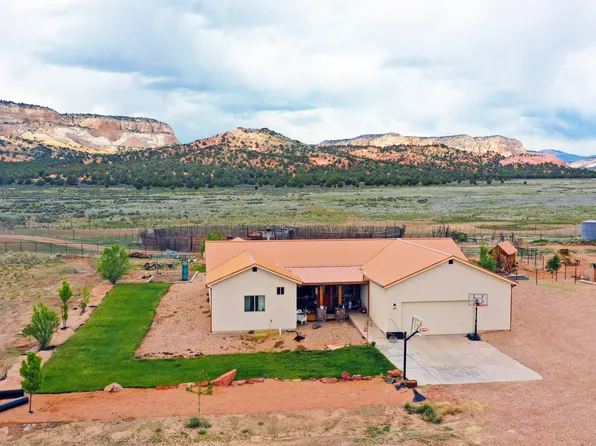 7395 N Johnson Canyon Rd, Kanab, UT 84741