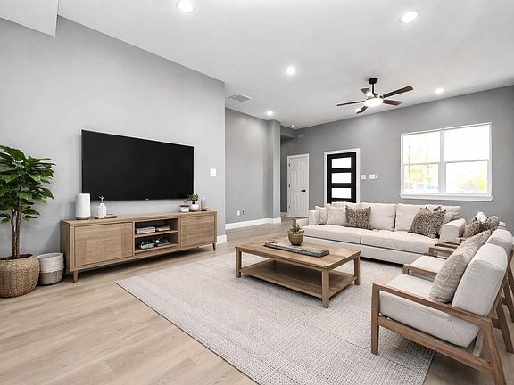 3rd image of 17121 Spindle Oaks Dr