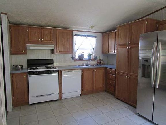 4th image of 620 S Newton Ave