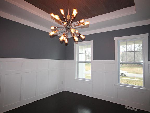 3rd image of 5937 Ashland Blvd