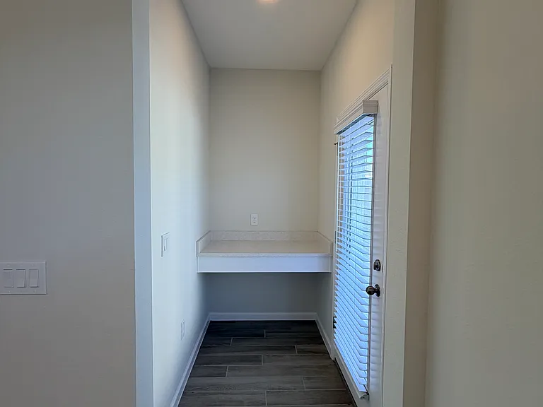 1387 Mount Royal Dr — Photo 3