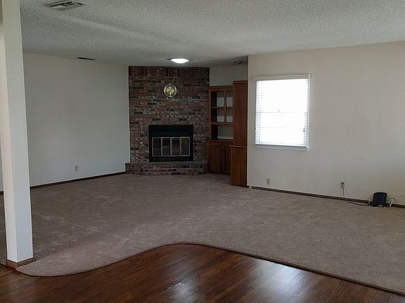 3rd image of 1807 Ashland Ave
