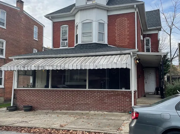 76 N Water St, Spring Grove, PA 17362