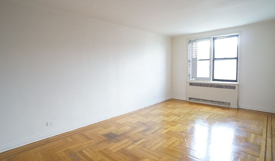 1st image of 2240 University Ave APT 6D