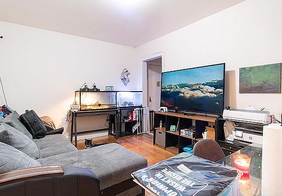 5th image of 940 St Nicholas Ave APT 2A