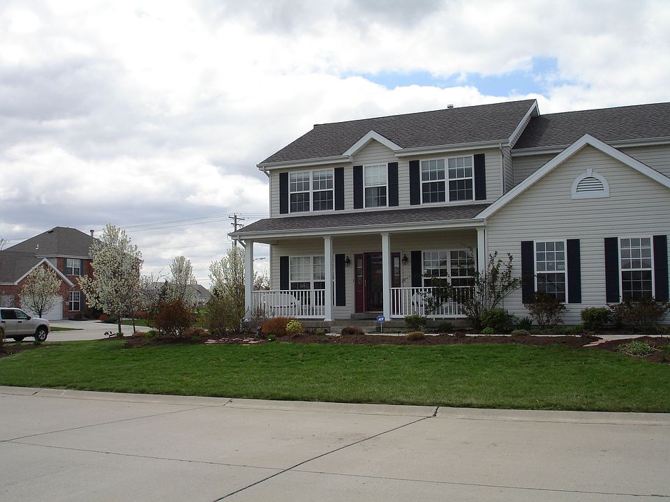 Front of House - waterview to community pond, gazebo across street