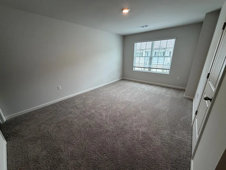 9 Silverbell Ln — Photo 9