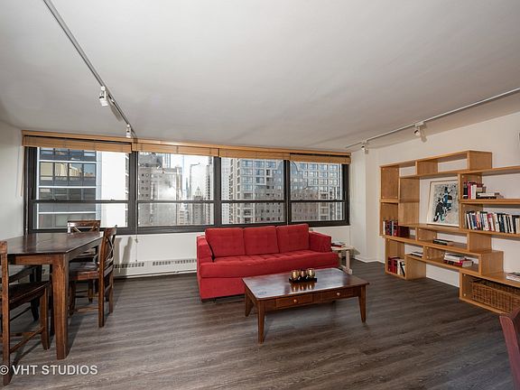 2nd image of 33 E Cedar St APT 19C