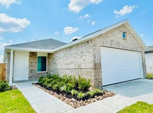 1747 W Stroker Rd, Crosby, TX 77532