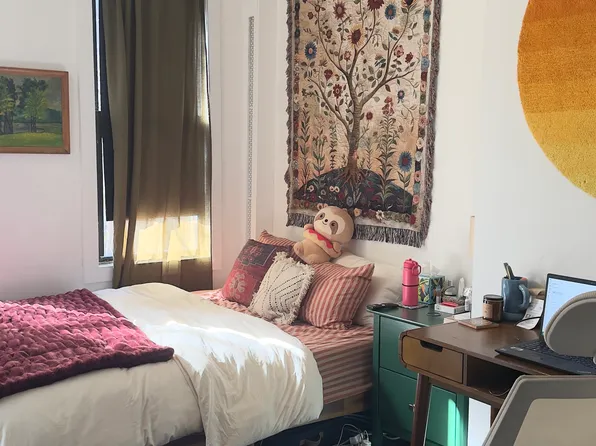 88 Clay Street image 1 of 4