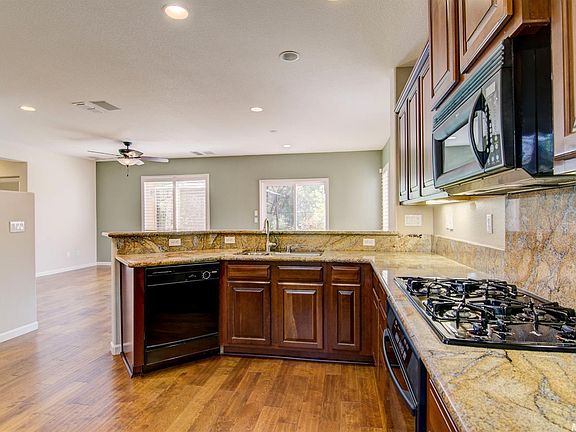 4th image of 3424 Kensington Ct