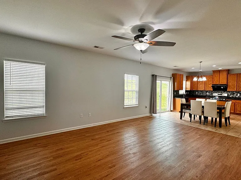 145 Holly Hill Dr — Photo 17