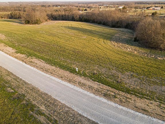 5th image of 1 W Mariposa Ridge Rd