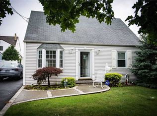 126 Haig Rd, Valley Stream, NY 11581