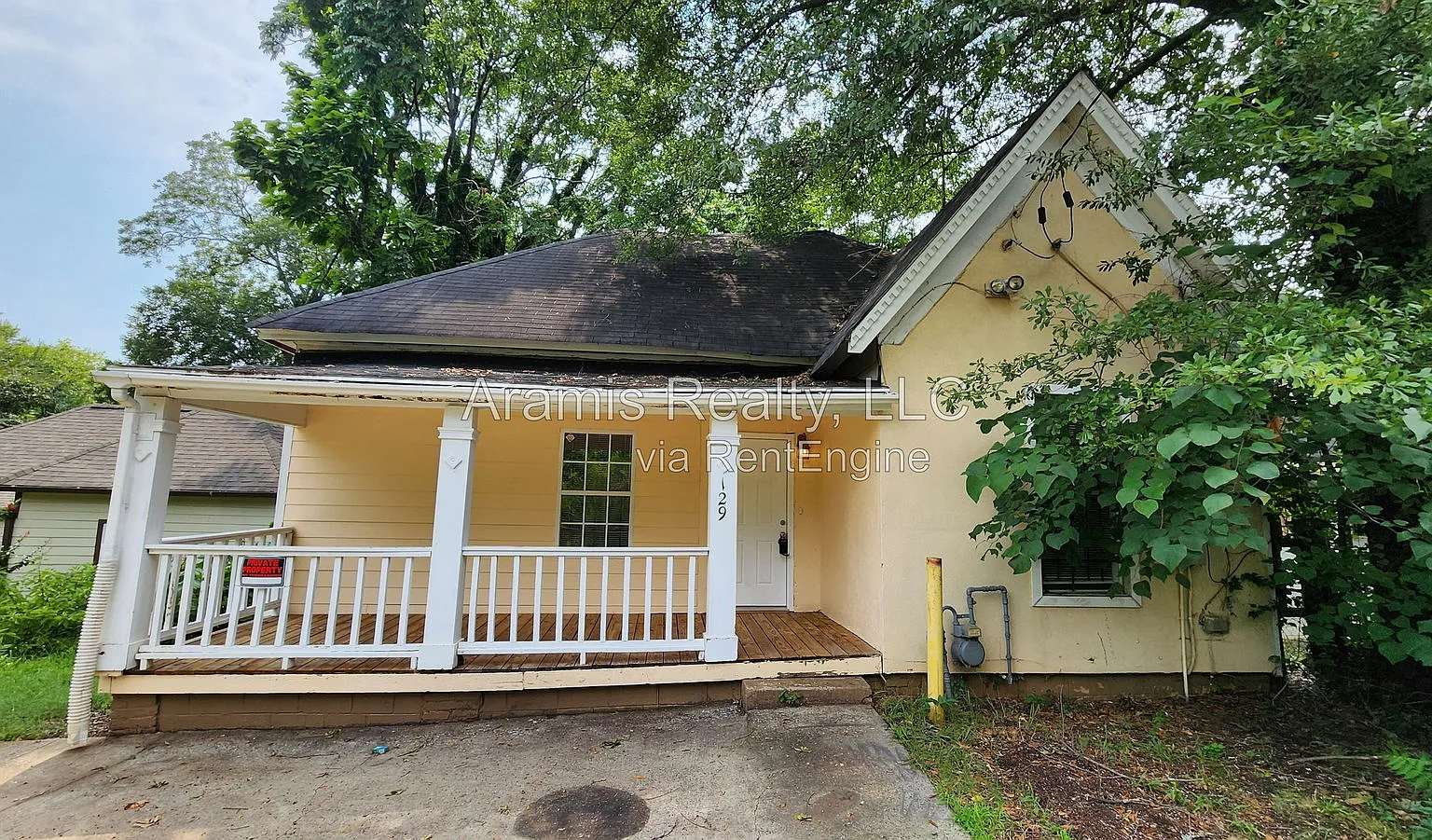 3 bed, 2.0 bath, 1076 sqft, $1,550 — Photo 1