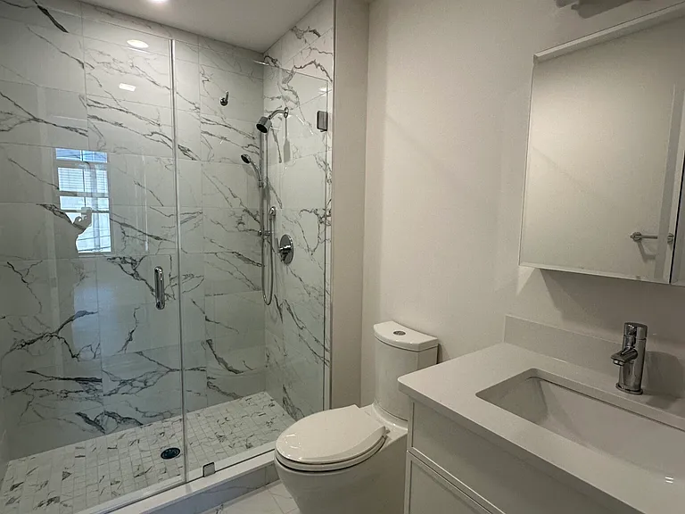 157 Everett St #306E — Photo 25