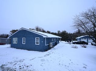 26 Terence Bay Rd, Whites Lake, NS B3T 1W4