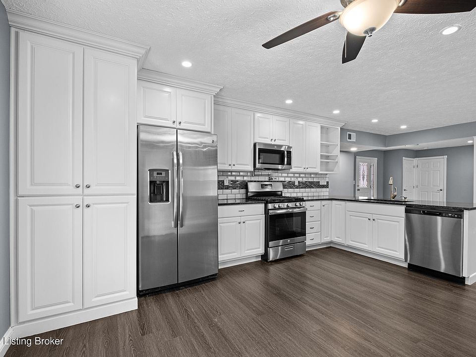 1st image of 3920 Riveroaks Ln