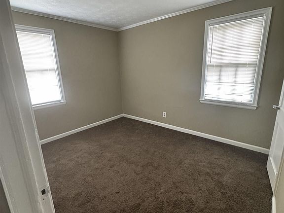 5th image of 136 Old Mission Way