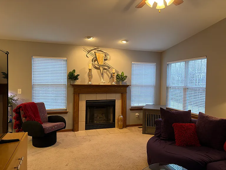 701 Blackstone Ct — Photo 14
