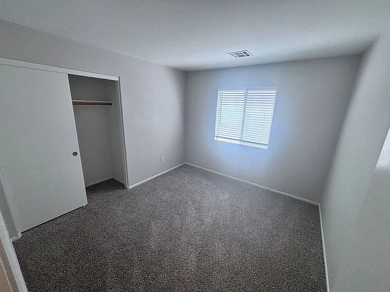 4912 Whispering Spring Ave — Photo 27