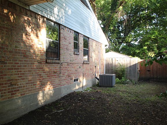 4th image of 612 Ranier Cir