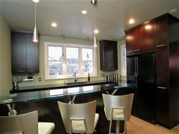5th image of 1273 W 104th St